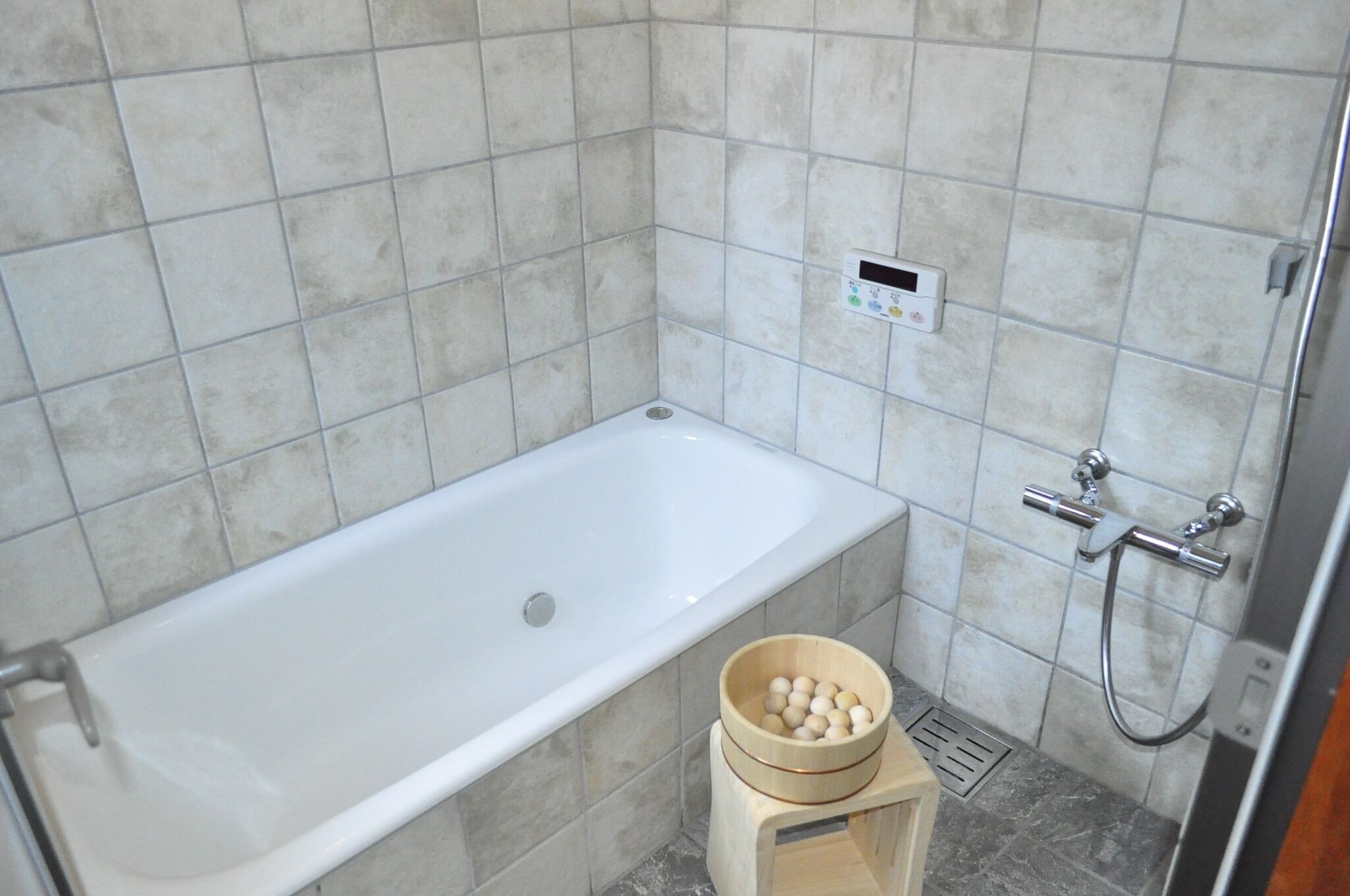 Hårtork och handdukar