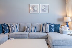Flat-screen TV, DVD player, stereo