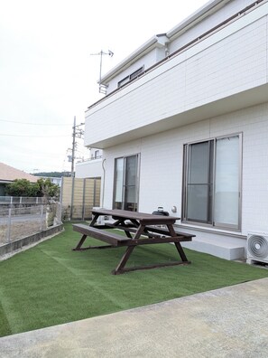 Outdoor dining - Ocean view  BBQ available  Near popular tourist  / Nanjo Okinawa (Nanjo)