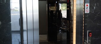 The Pearl Airport Hotel