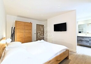 3 chambres, fer et planche à repasser, Wi-Fi, draps fournis