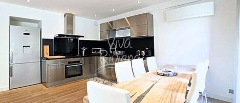 ثلاجة، ميكروويف، غسالة أطباق، محمصة خبز