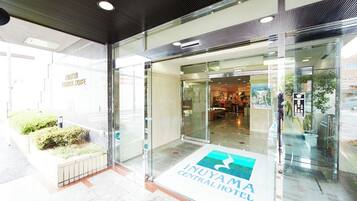 تفاصيل الفندق من الخارج