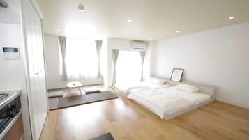 1 bedroom, desk, free WiFi, bed sheets