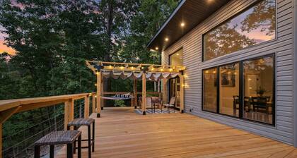 Modern OZ Cabin @ Summit School Trail