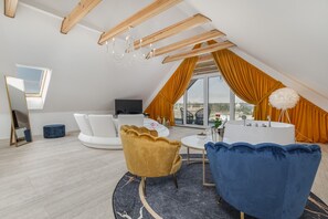 House, 4 Bedrooms, Sauna, Lakeside | 4 bedrooms, bed sheets - Holiday House Przystan Baltic by Renters (gmina Wolin)