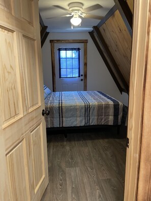 2 Schlafzimmer, Zimmersafe, Bügeleisen/Bügelbrett, Reisekinderbett