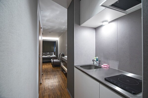 1 bedroom, free WiFi, bed sheets