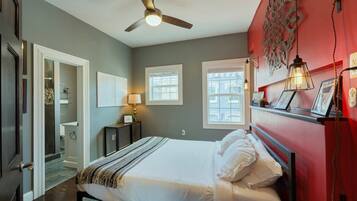 3 bedrooms, iron/ironing board, travel cot, free WiFi