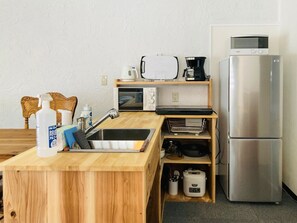 雪櫃、微波爐、爐具、咖啡機/沖茶器