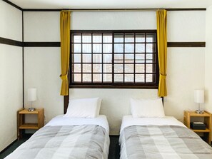 1 bedroom, desk, free WiFi, bed sheets - Winter only 3 consecutive nights Colline  Yel / Myoko Niigata (Myoko)