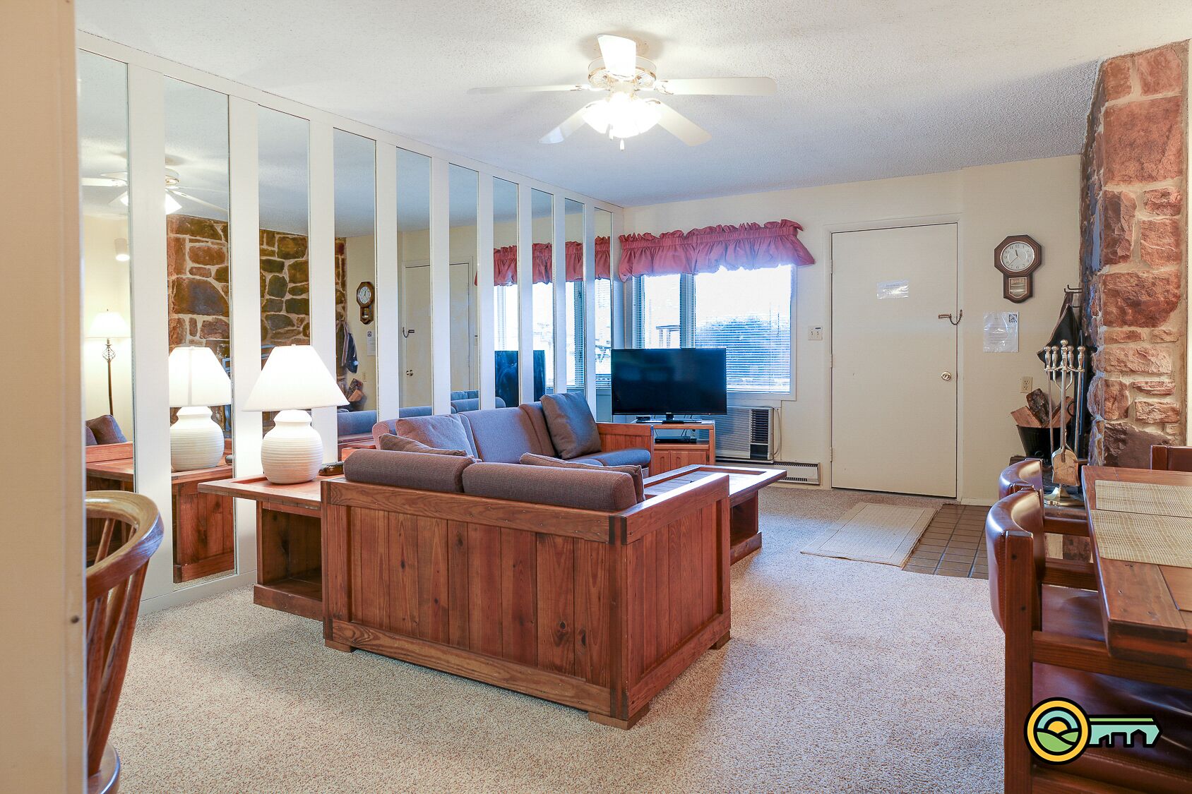 Ski/MTB/Golf Condo (#105) - Slope side | Walk out to ski slopes & mountain bike park!