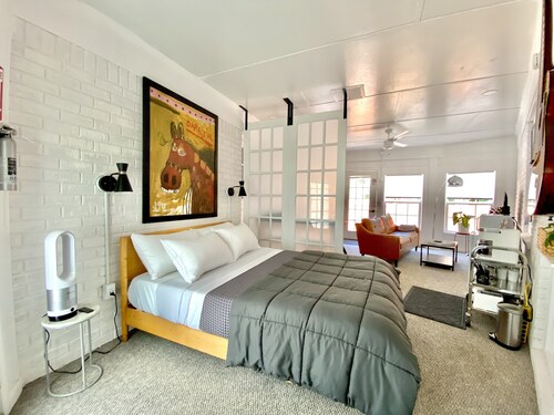 Toadhaus Modern Studio Suite in Athens GA Residential UGA artsy 