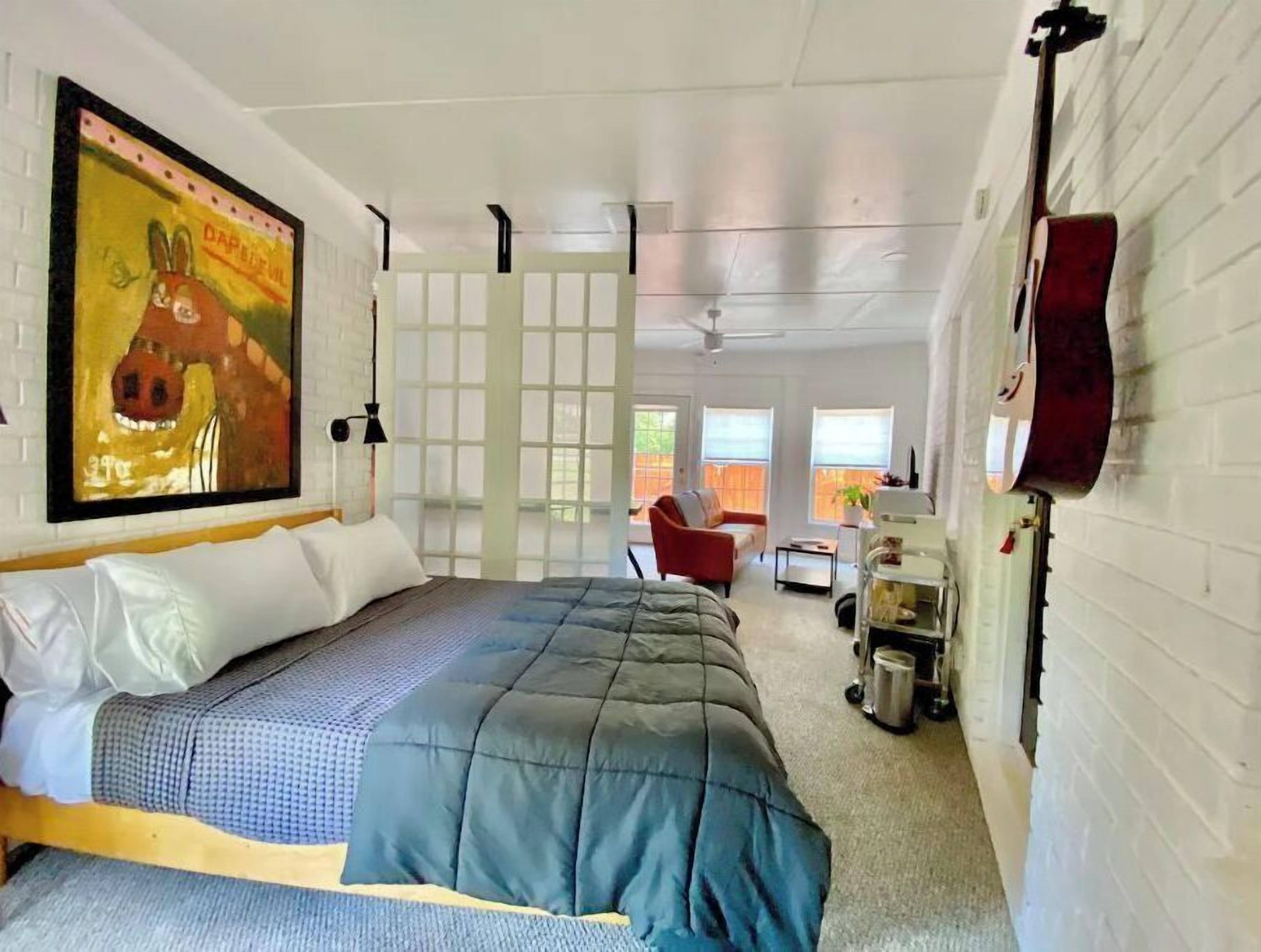 1 多间卧室、办公桌、熨斗/熨衣板、免费 WiFi