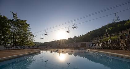 Ski/MTB/Golf Condo (#133) - Slope side | Slope & Resort valley views | Vaulted ceilings!