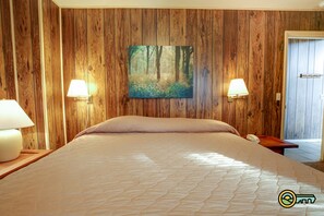 3 bedrooms, WiFi, bed sheets - Mountainside Chalet (#162) - Great view of golf course and valley | Quiet location! (Basye)