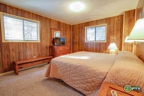 3 bedrooms, WiFi, bed sheets