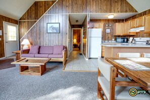 Interior - Mountainside Chalet (#162) - Great view of golf course and valley | Quiet location! (Basye)