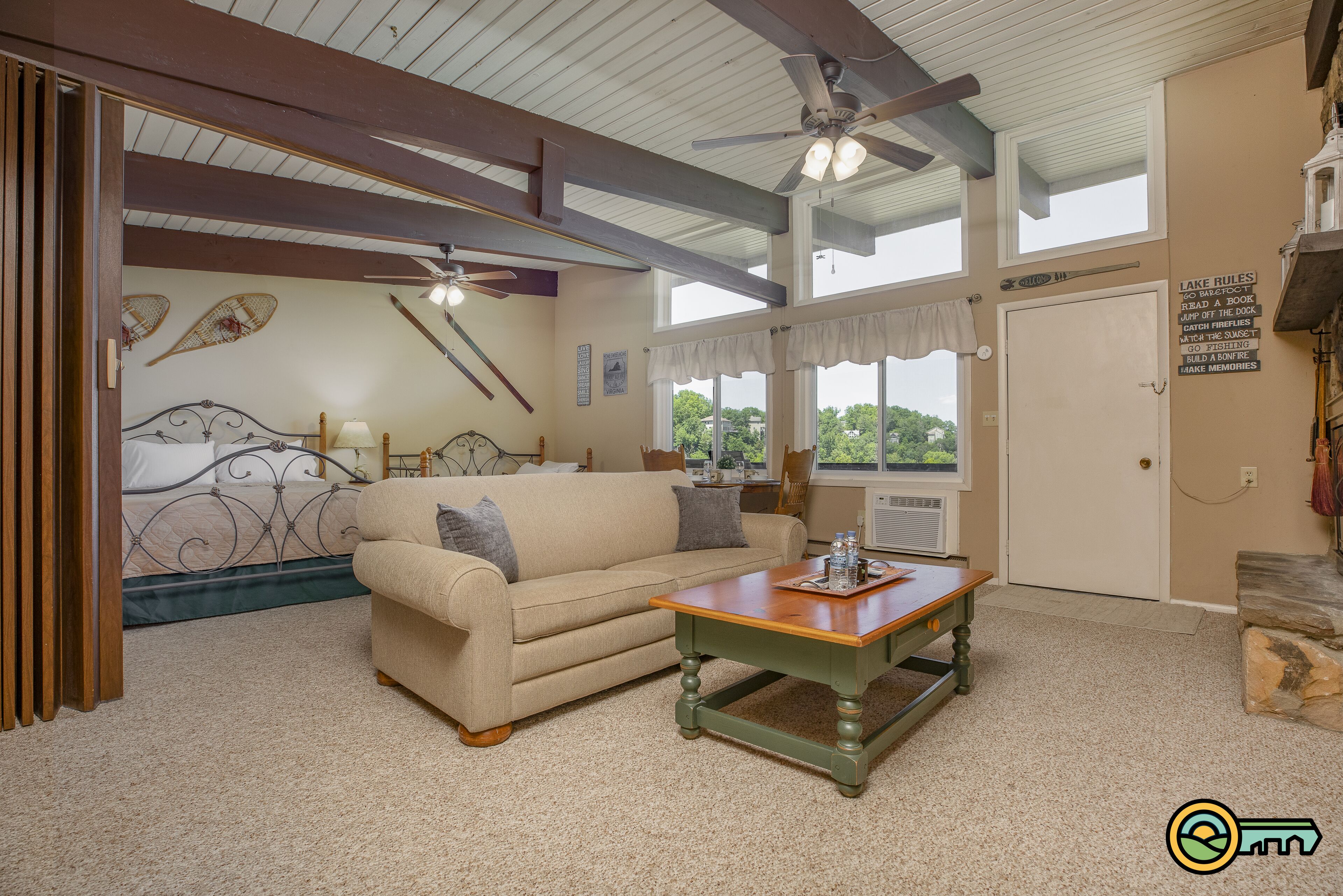 Logan Lodge (Unit #135) | Ski/MTB/Golf | Ski slope & Resort valley views | Vaulted ceilings!