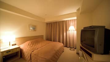 1 bedroom, desk, iron/ironing board, free WiFi