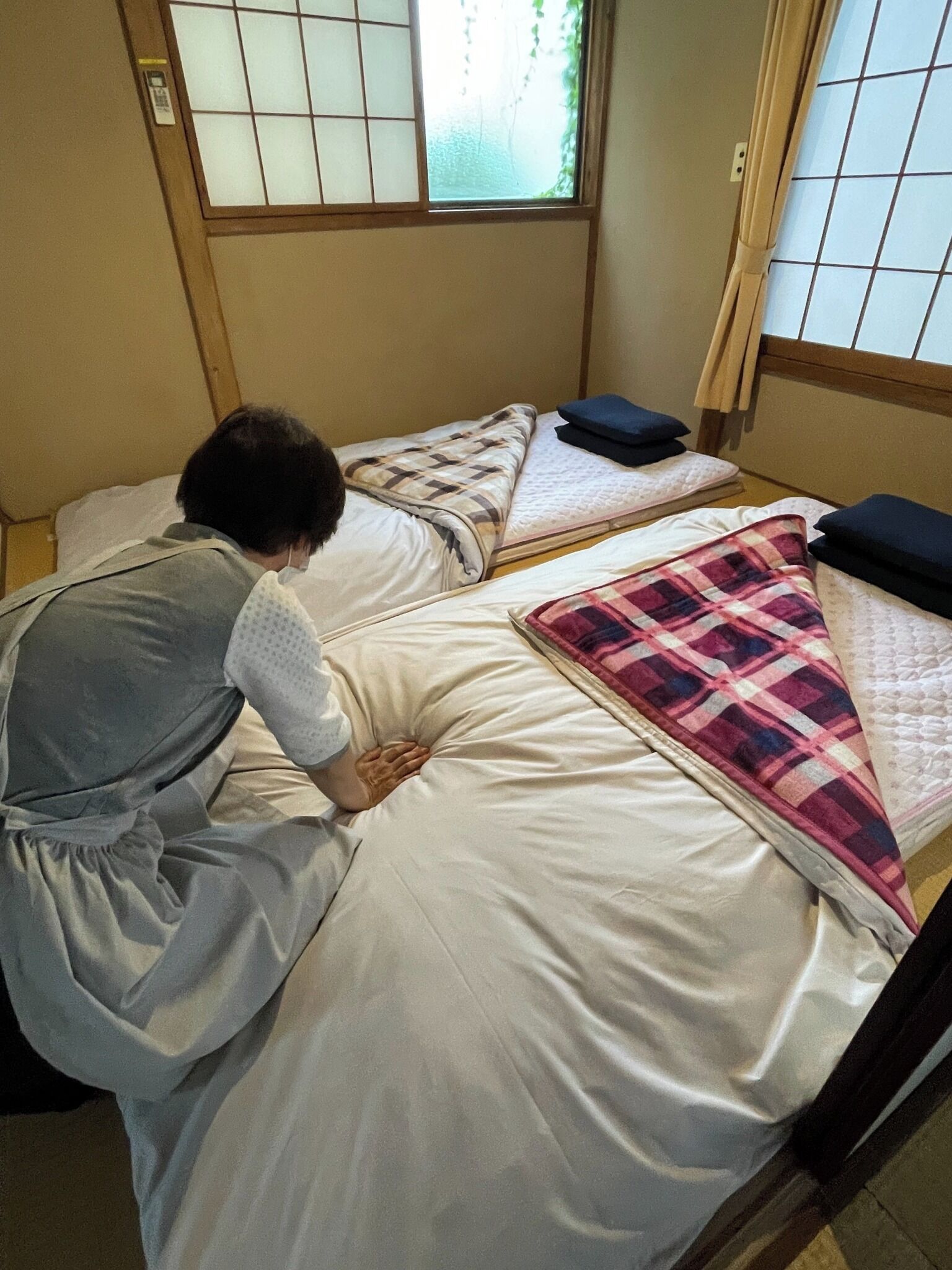 4 Schlafzimmer, Schreibtisch, Bügeleisen/Bügelbrett, kostenloses WLAN