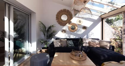 Guilhermy - Maison contemporaine avec jardin