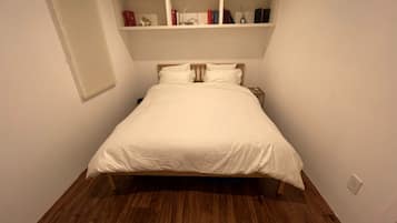 4 chambres, bureau, Wi-Fi gratuit, draps fournis