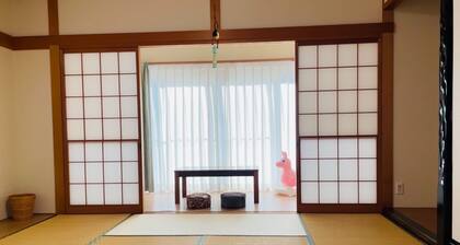 Hostel UKS 5 minutes walk from Kanayama Station - Hostel UKS 5 minutes walk from Kanayama Station with garden private house spacious 118 up to 9 people can stay / Nagoya Aichi