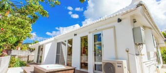 With an openair jacuzzi Private house for privat / Nago Okinawa