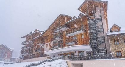 150m from ski slopes, 4th floor, view resort, fitness, balcony, tv, ski locker, 33m², Les Orres