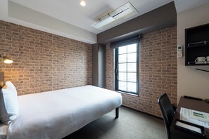 1 bedroom, desk, free WiFi, bed sheets