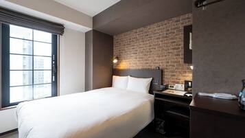 1 bedroom, desk, free WiFi, bed sheets