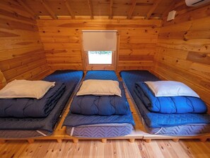 1 bedroom, bed sheets - A newly built log cabin for rent with a spacious  / Nasu-gun Tochigi (Nasu-gun)