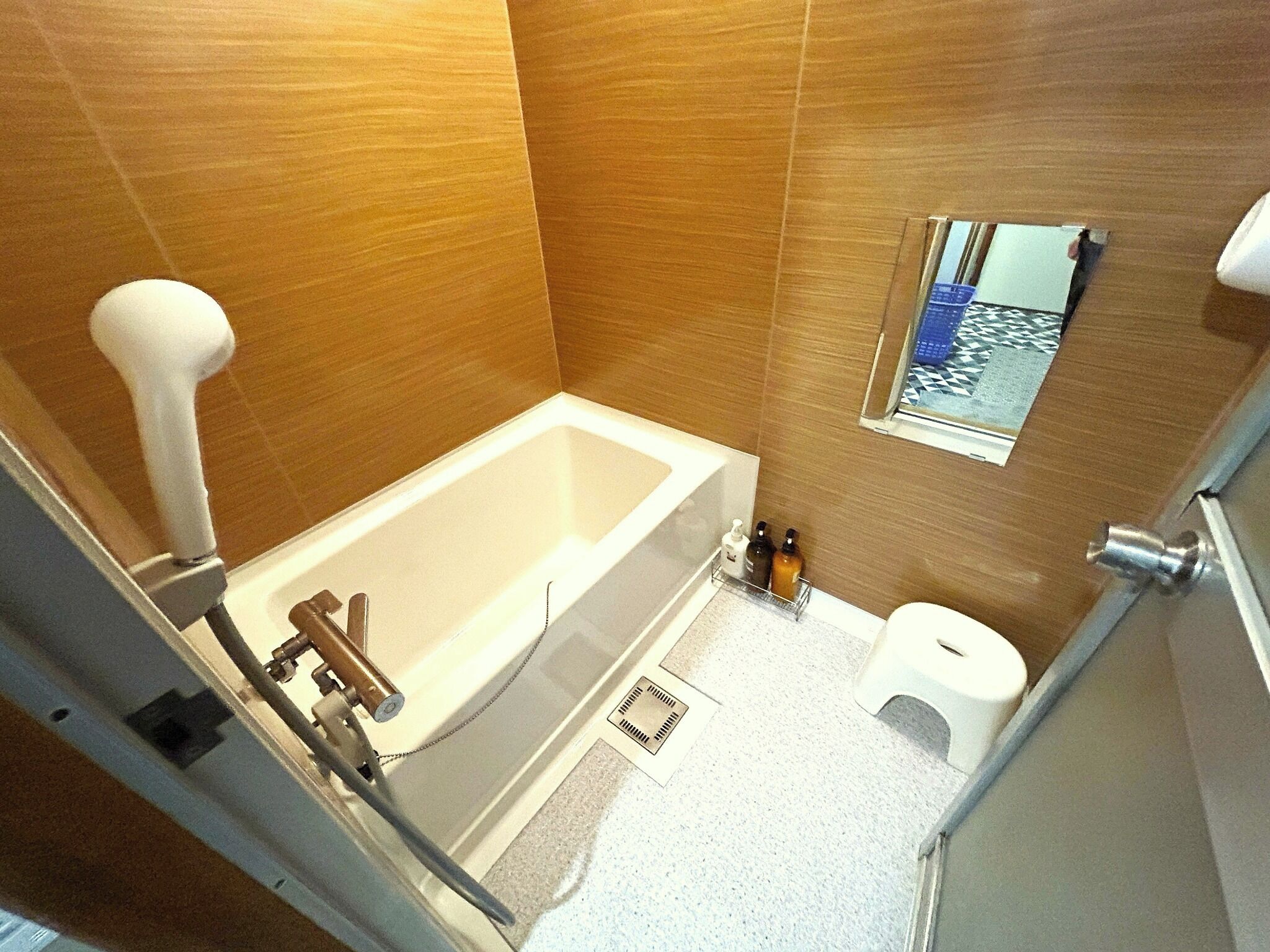 Hair dryer, towels