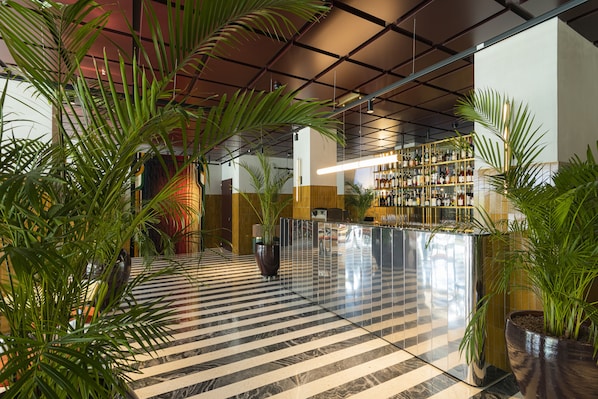 Bar (on property) - Bazzar Boutique Hotel (Tbilisi)