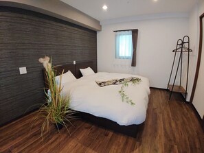 1 habitación, escritorio, wifi gratis y ropa de cama 