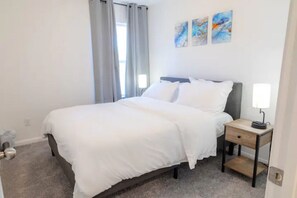 3 dormitorios, escritorio, tabla de planchar con plancha y wifi gratis