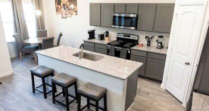 Prefect Lakefront Private Getaway