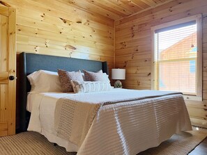 4 Schlafzimmer, Schreibtisch, BĂŒgeleisen/BĂŒgelbrett, kostenloses WLAN