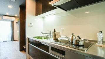 Fridge, microwave, cookware/dishes/utensils