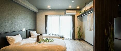 1 bedroom, desk, free WiFi, bed sheets