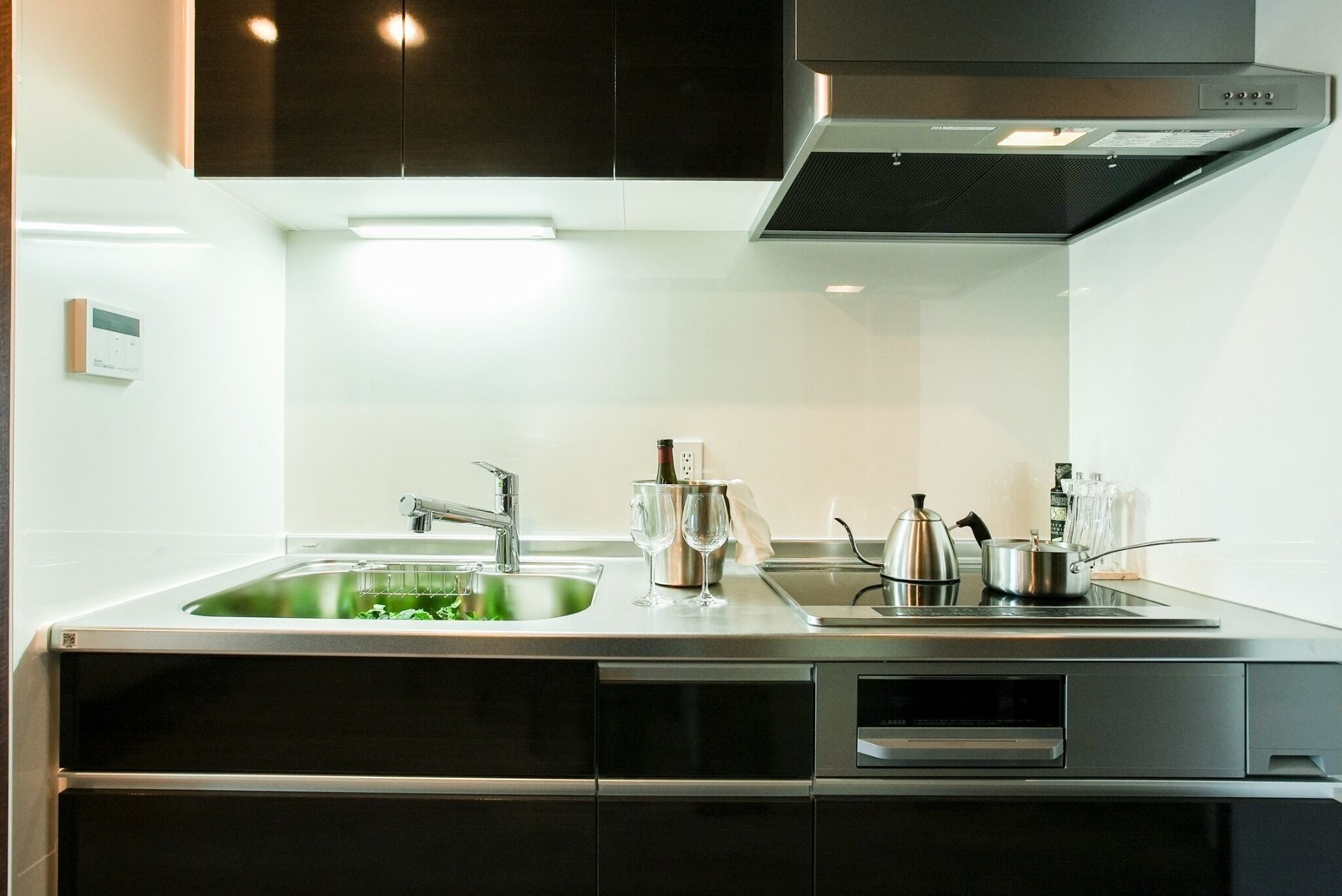 雪櫃、微波爐、廚房用具/餐具/器皿