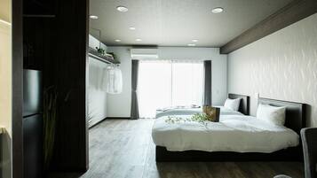 1 bedroom, desk, free WiFi, bed sheets