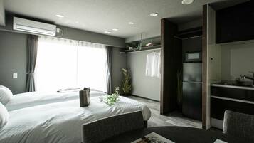 1 bedroom, desk, free WiFi, bed sheets