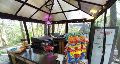 Glamping, family fun, pet friendly