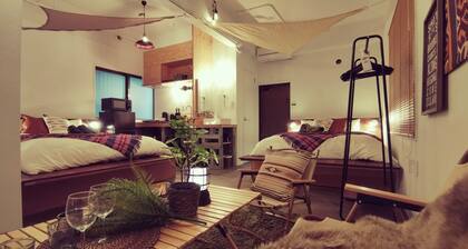 A room where you can enjoy camping With a projec / Ishigaki City Okinawa