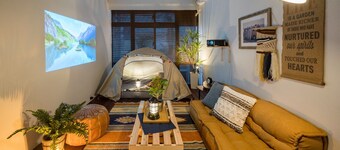 A room where you can enjoy camping  With a projec / Ishigaki City Okinawa