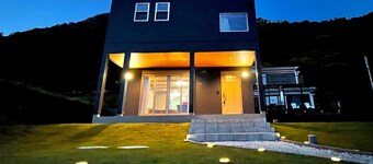 Newly built A whole cottage with a view of the ocean / Kamogawa Chiba