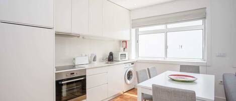 Fridge, microwave, coffee/tea maker, toaster