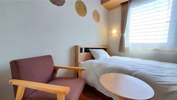 1 bedroom, desk, iron/ironing board, free WiFi
